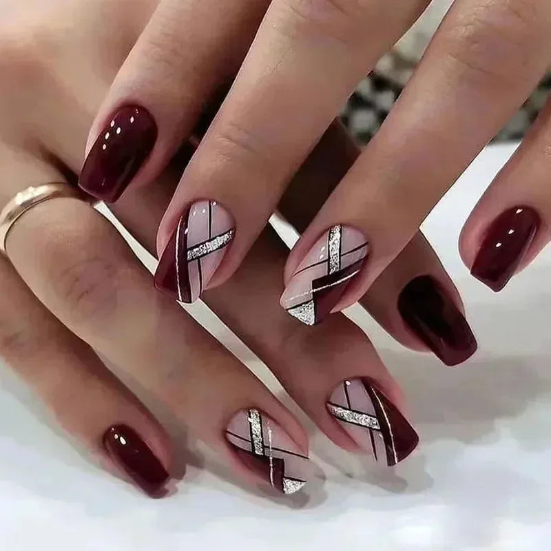 24Pcs Fashion Fake Nails Press on Short Square Head False Nail Art Black Starlit Sky Design Artifical Full Cover Nail Tips 2030