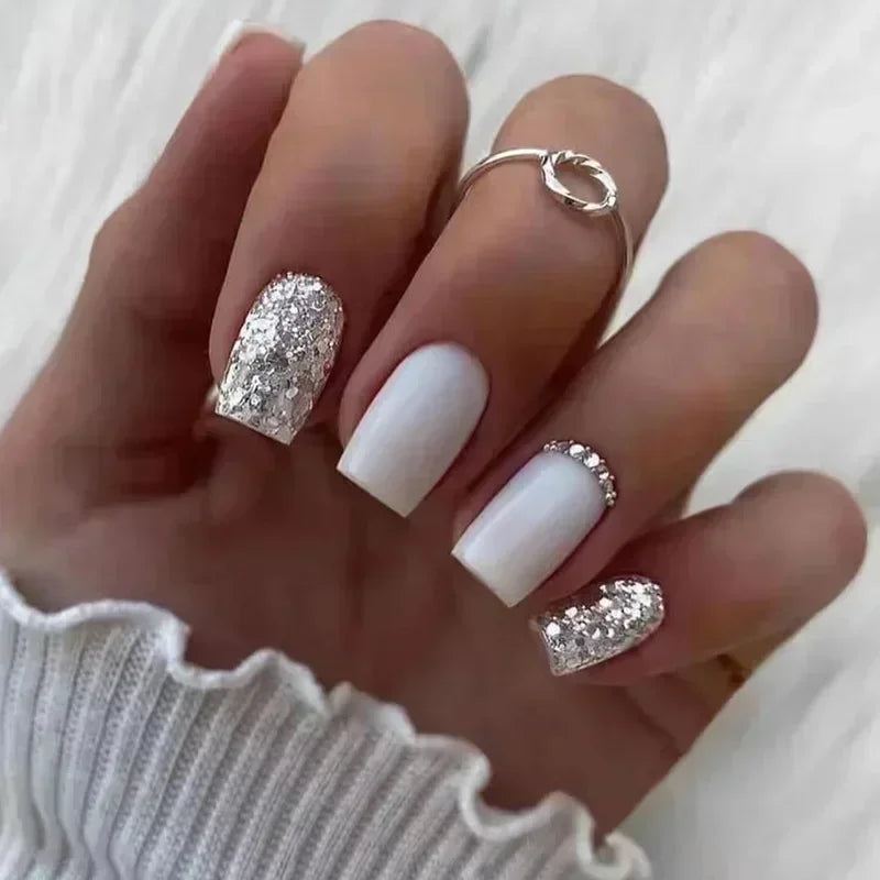 24Pcs Fashion Fake Nails Press on Short Square Head False Nail Art Black Starlit Sky Design Artifical Full Cover Nail Tips 2030